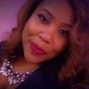 Meet your Posher, Lesli